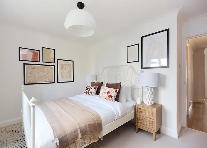 The Kingsland Place - Adorable 2Bdr Flat